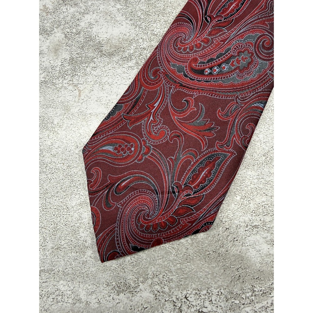 Geoffrey Beene‎ Silk Tie Mens One Size Red Paisley Pointed Extra Long Necktie